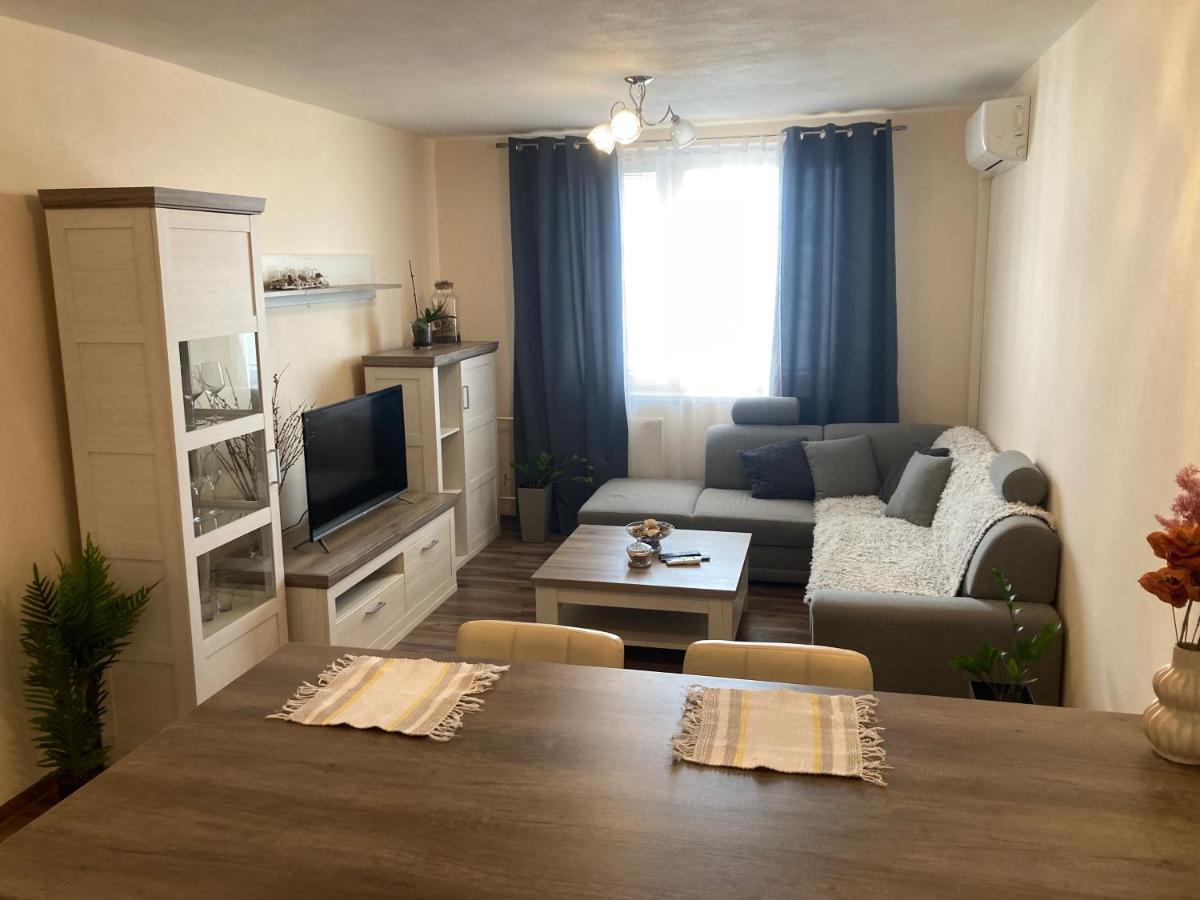 2 Rooms Apartment In Михаловце Екстериор снимка